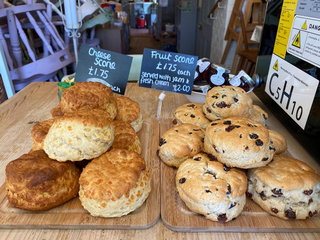 Tilly's Cafe - Photo 4