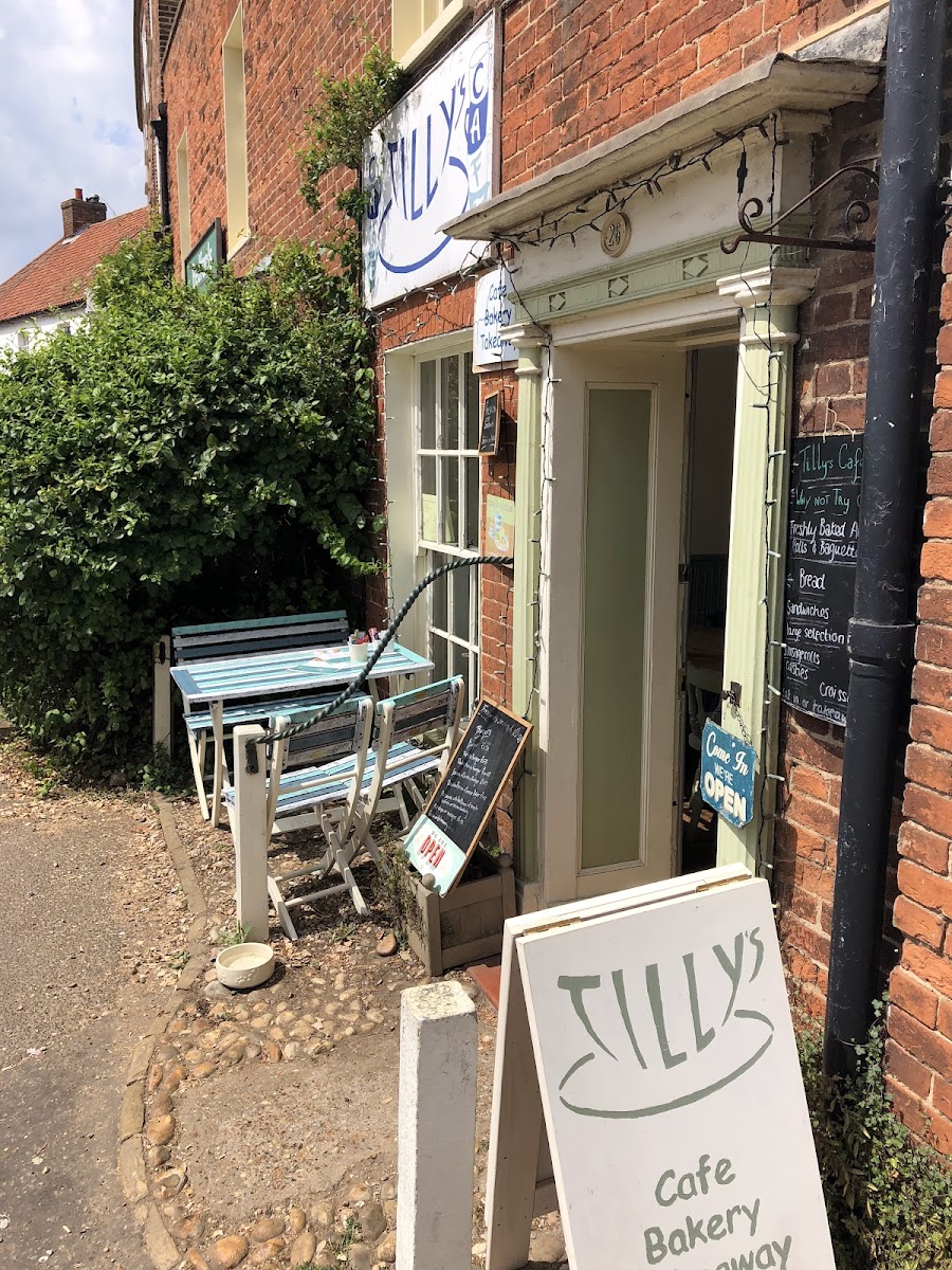 Tilly's Cafe - Photo 7