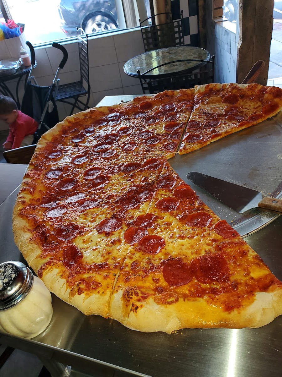 Paone Pizzeria Restaurant - Photo 6