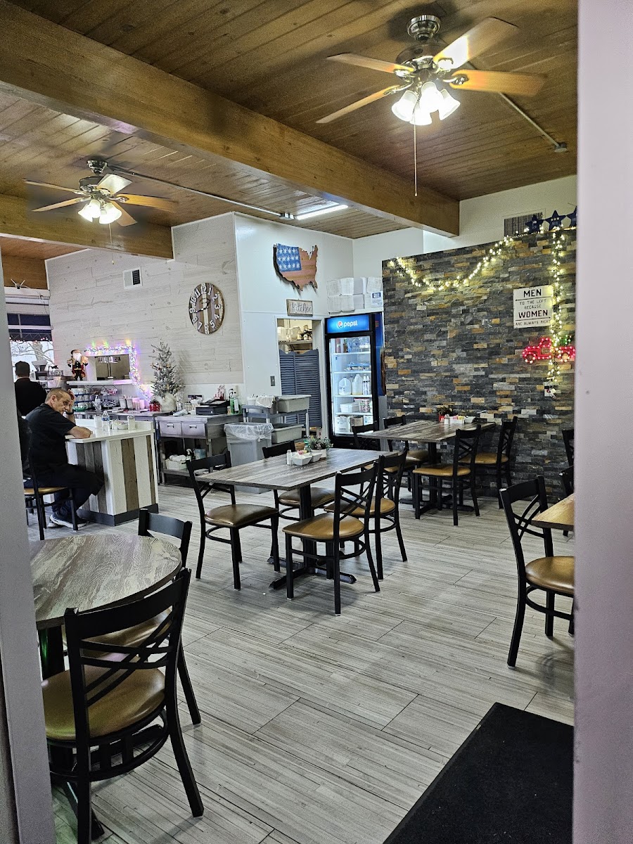 Fresh Start Cafe - Photo 4