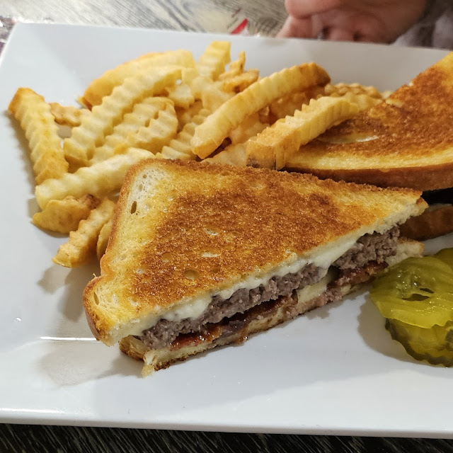Frisco Burger Deluxe