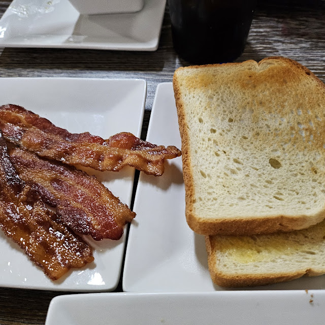 Crispy Bacon & Sourdough Toast