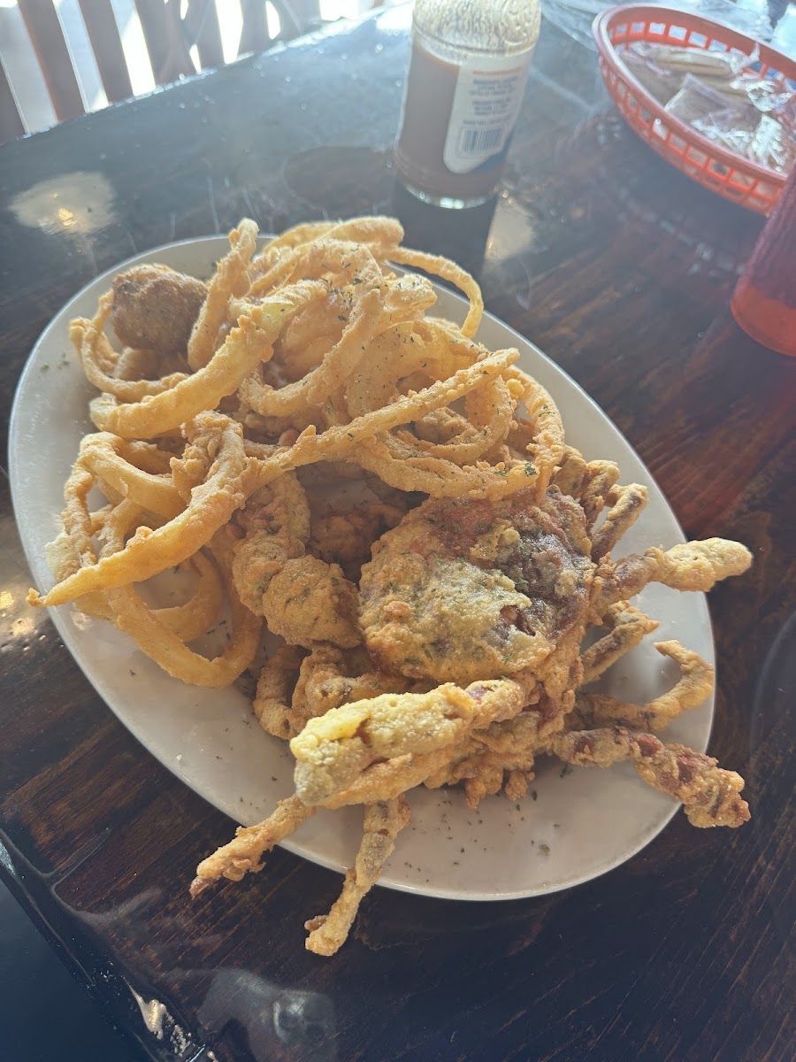 DiCarlo's Food & Spirits - Photo 2