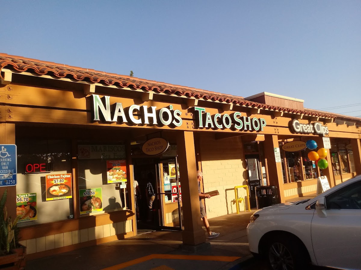 Nacho’s Taco Shop