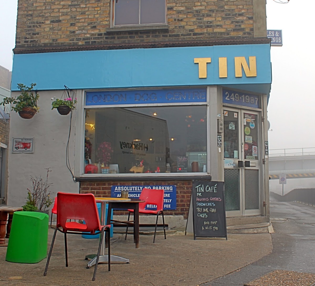 Tin Cafe - Photo 7