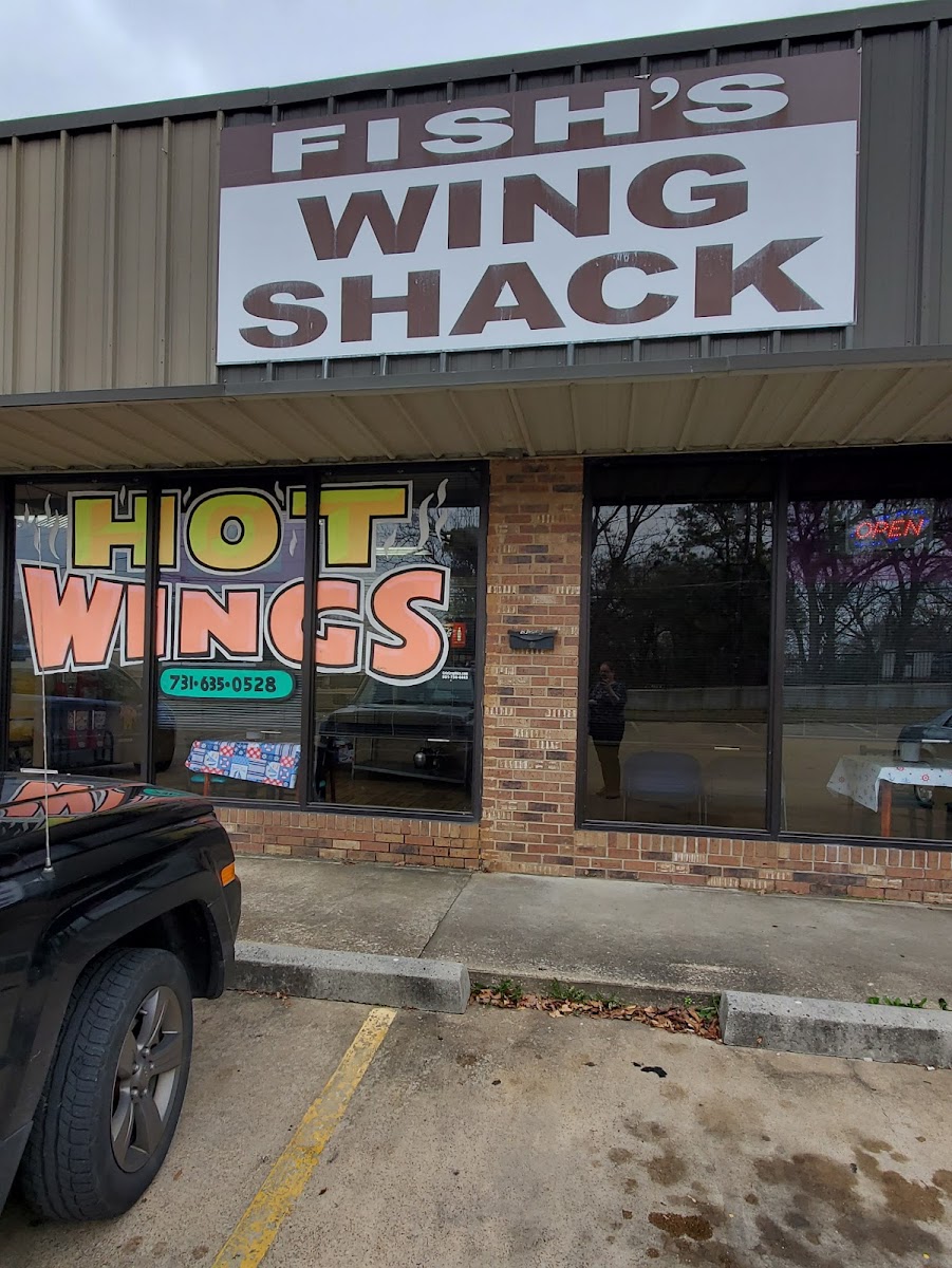Fish's Wings Shack - Photo 4