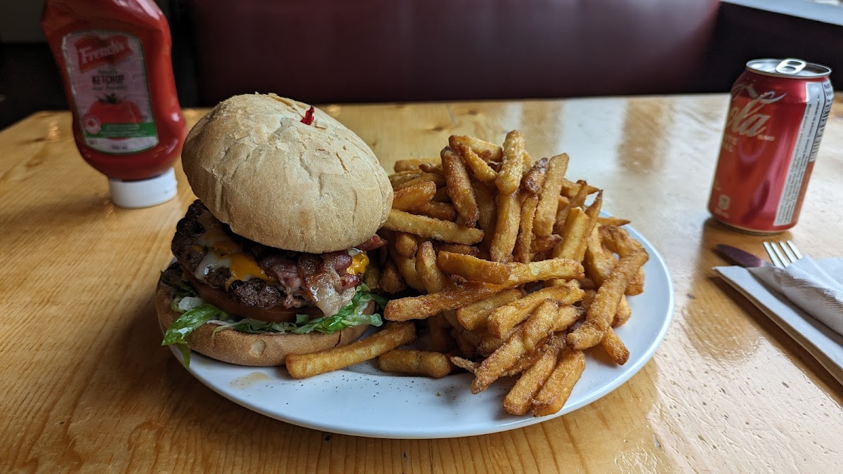 Fat Jack's Diner & Pub - Photo 1