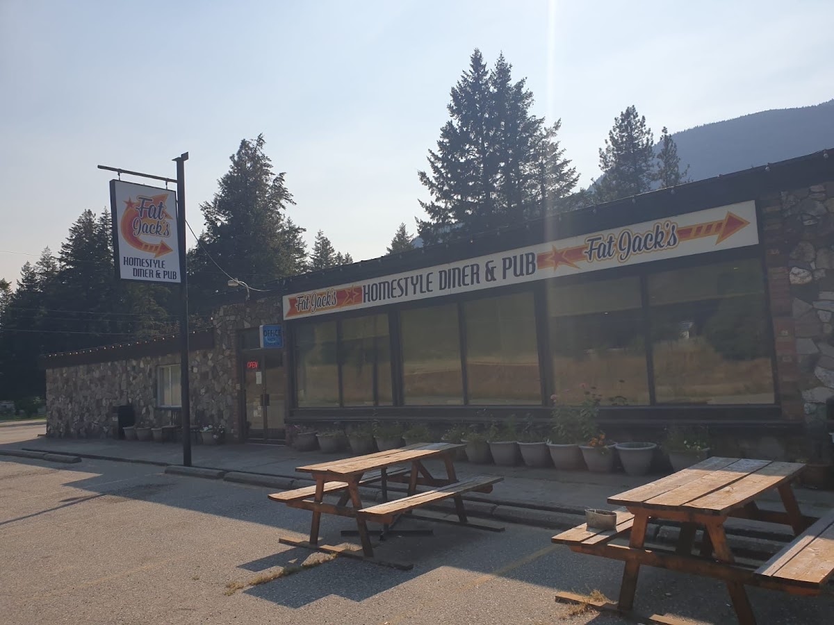 Fat Jack's Diner & Pub - Photo 3