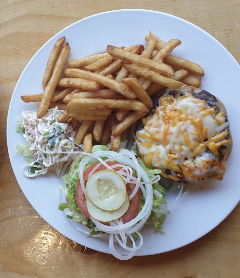 Fat Jack's Diner & Pub - Photo 4
