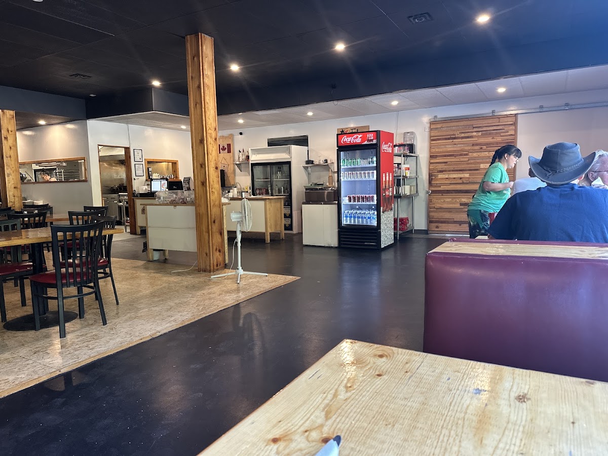 Fat Jack's Diner & Pub - Photo 5