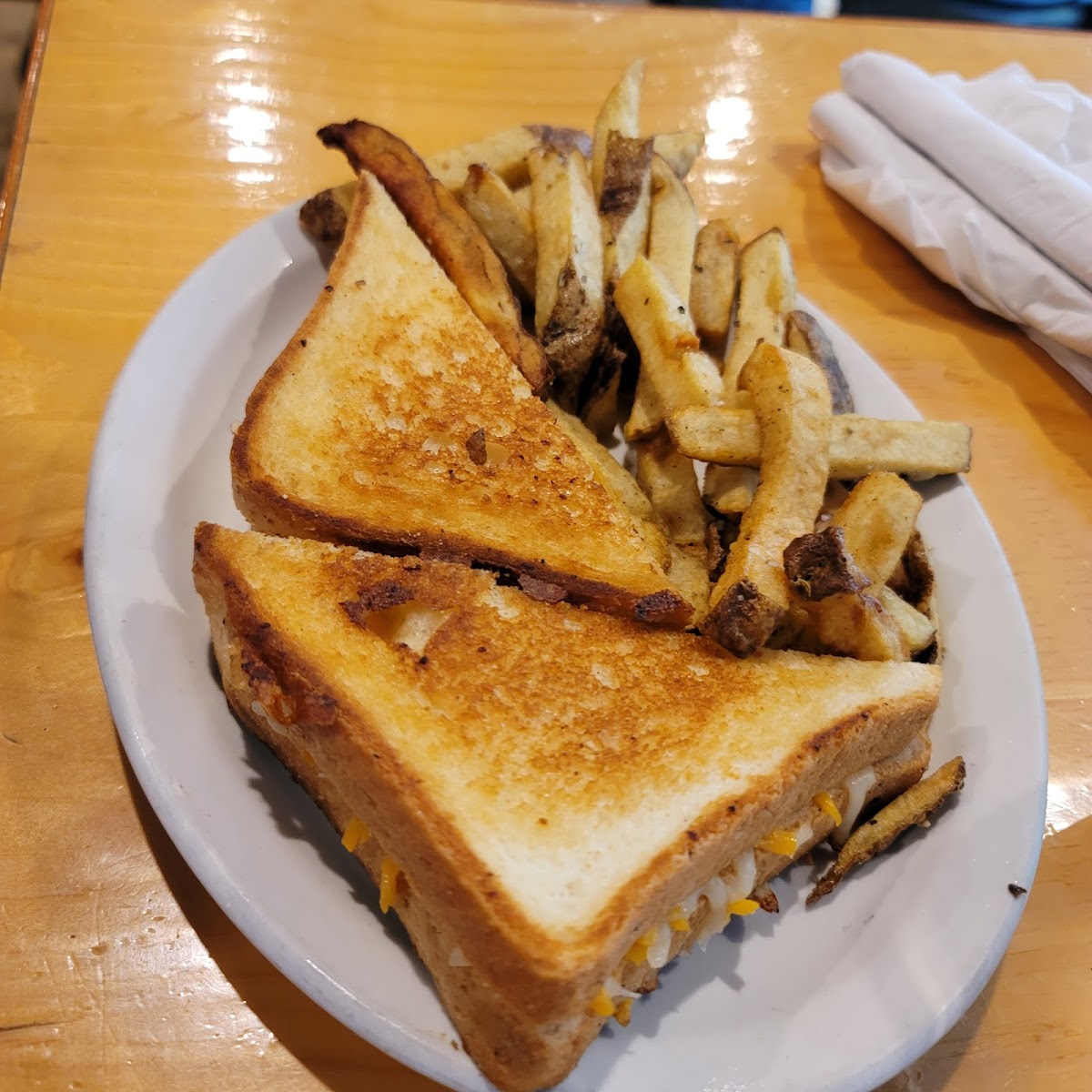 Fat Jack's Diner & Pub - Photo 6