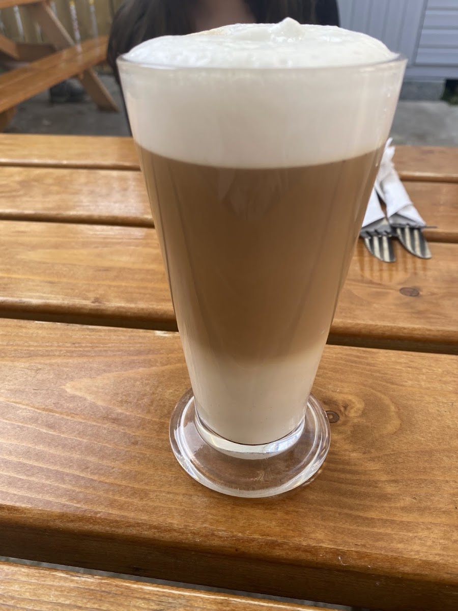 The Promenade Cafe - Photo 3