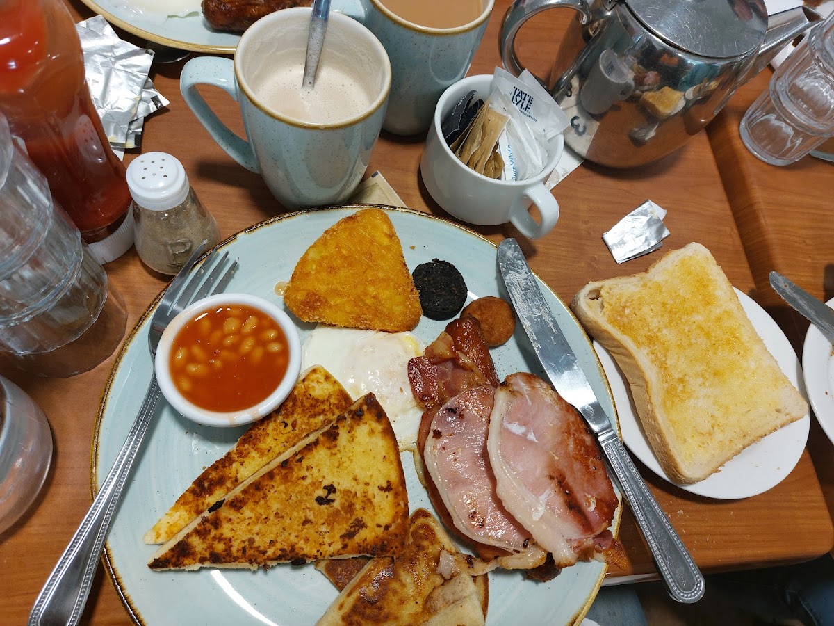 The Promenade Cafe - Photo 7