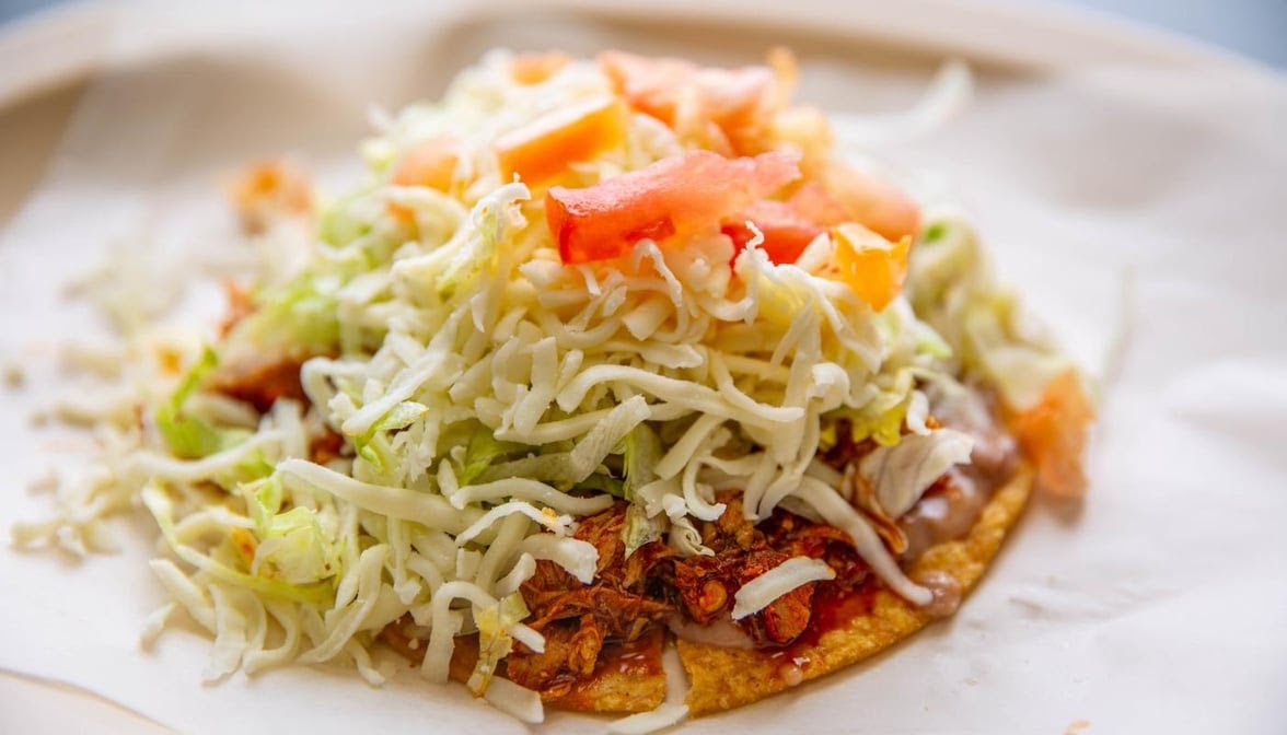 El Famous Burrito (Elmhurst) - Photo 2