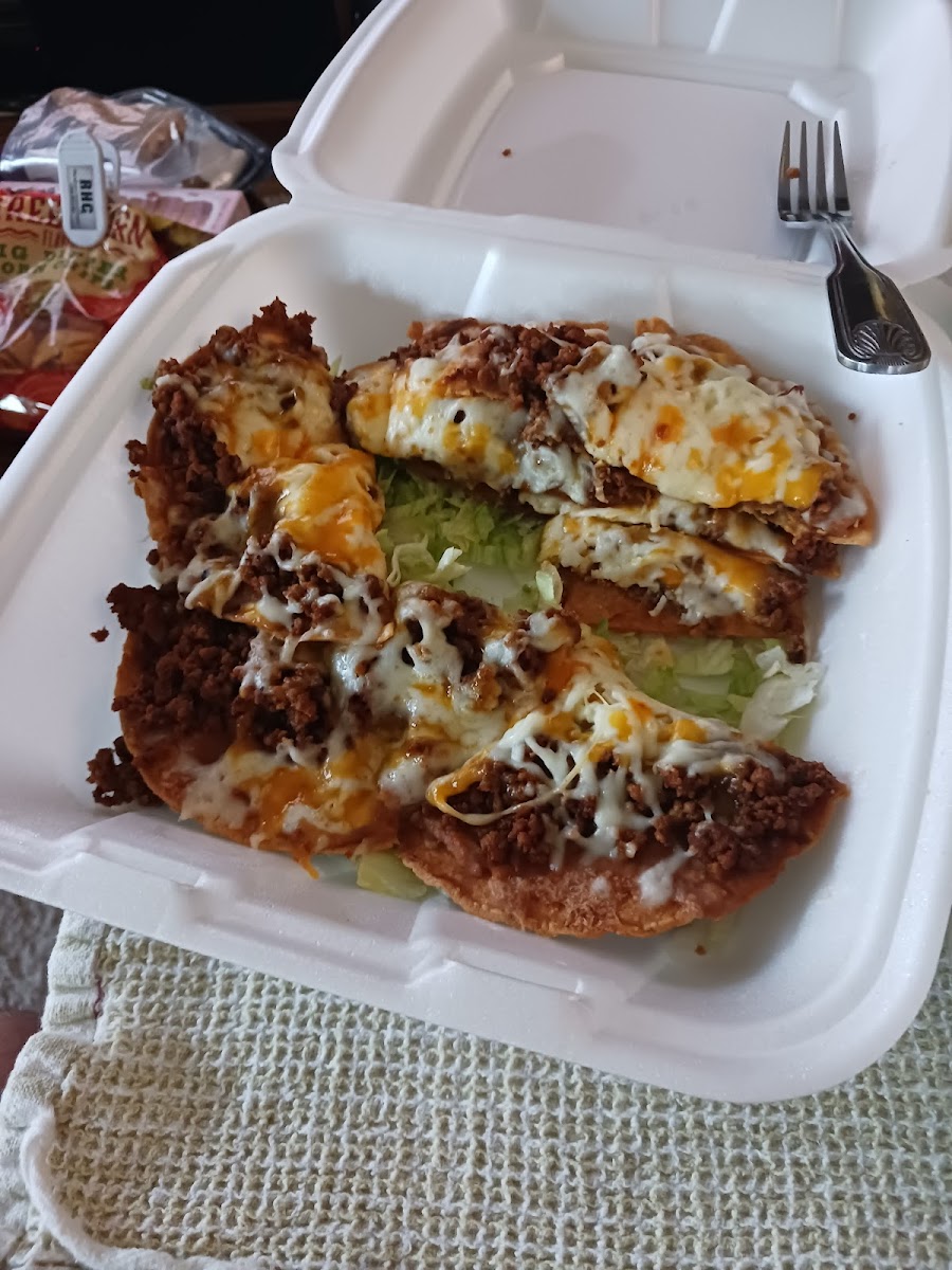 El Famous Burrito (Elmhurst) - Photo 6