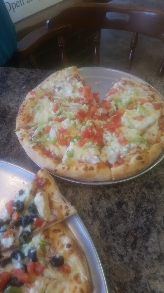 Stageline Pizza - Photo 5