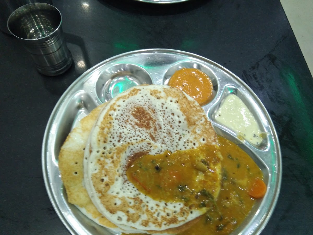 Saravana Indian Restaurant - Photo 5