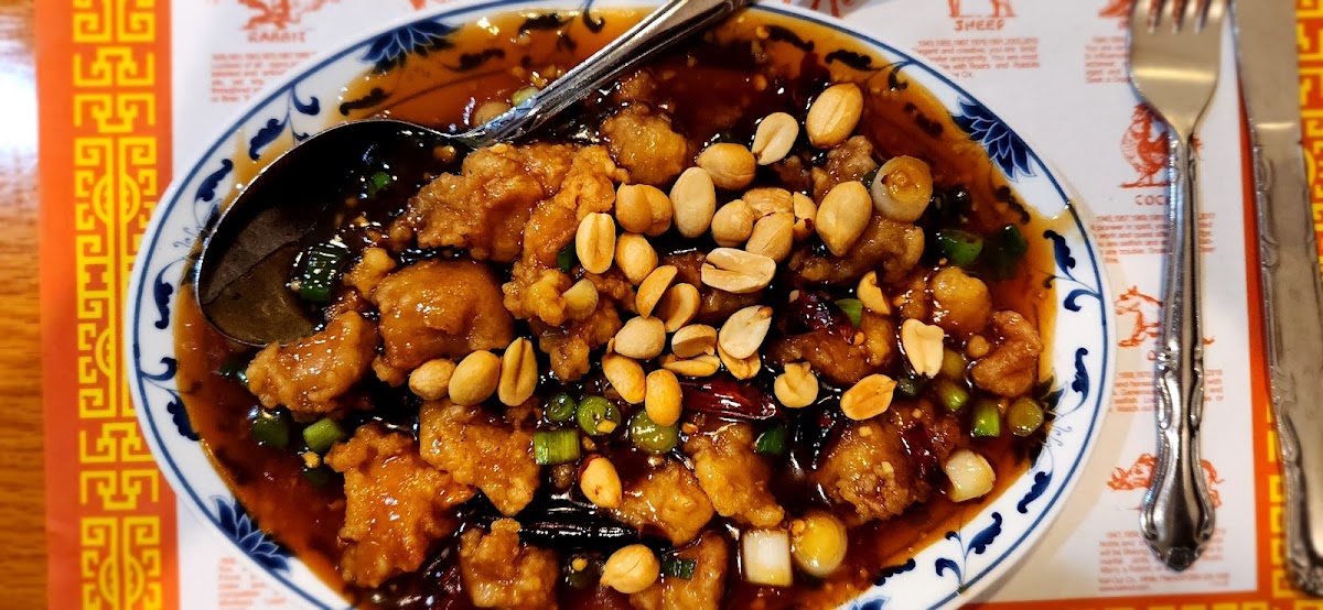 Golden Bowl Restaurant - Photo 1