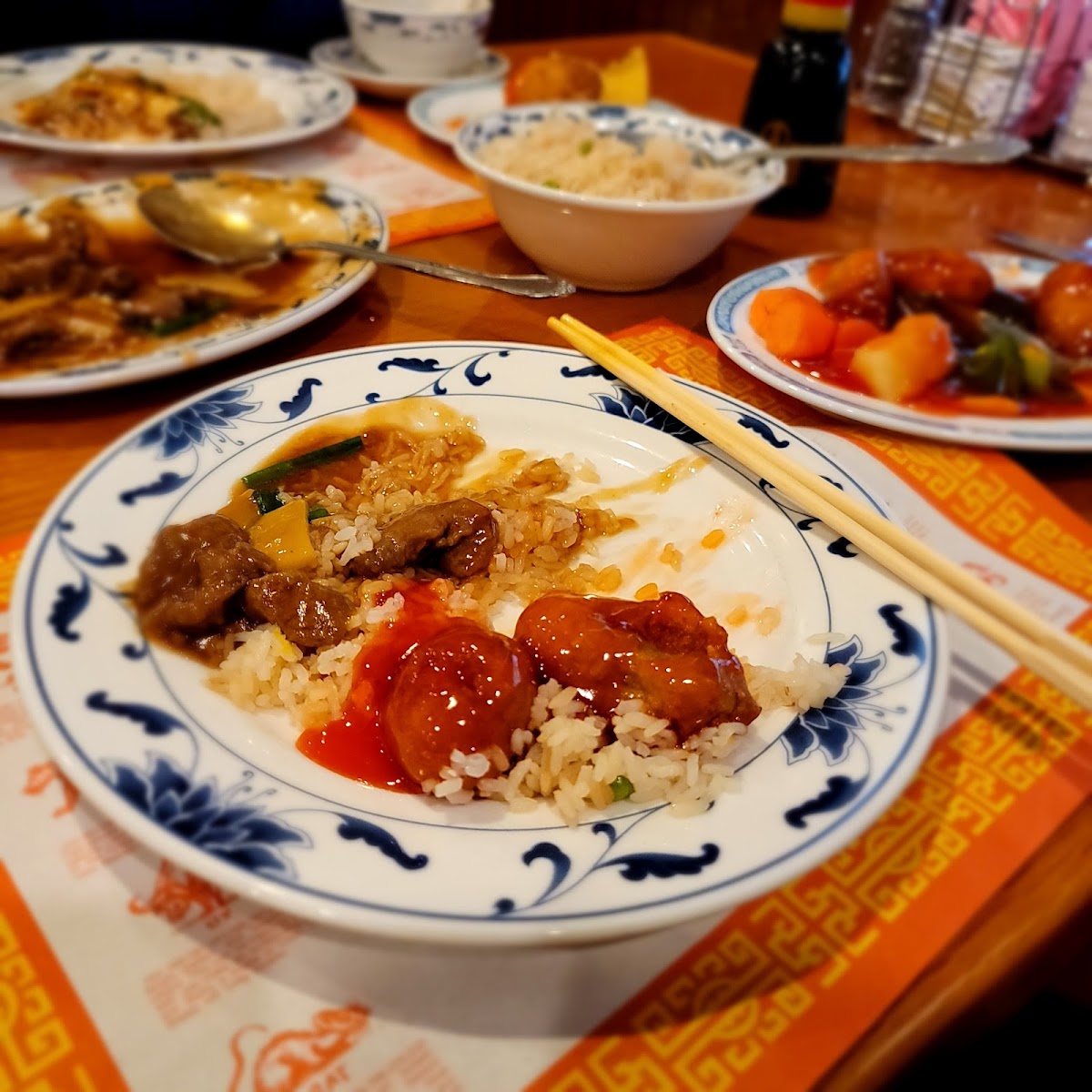 Golden Bowl Restaurant - Photo 8