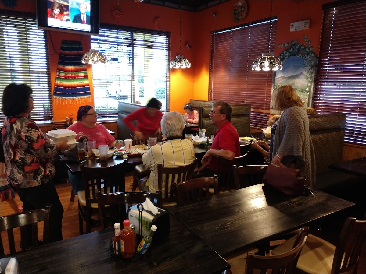 El Jimador Bar and Grill - Photo 9