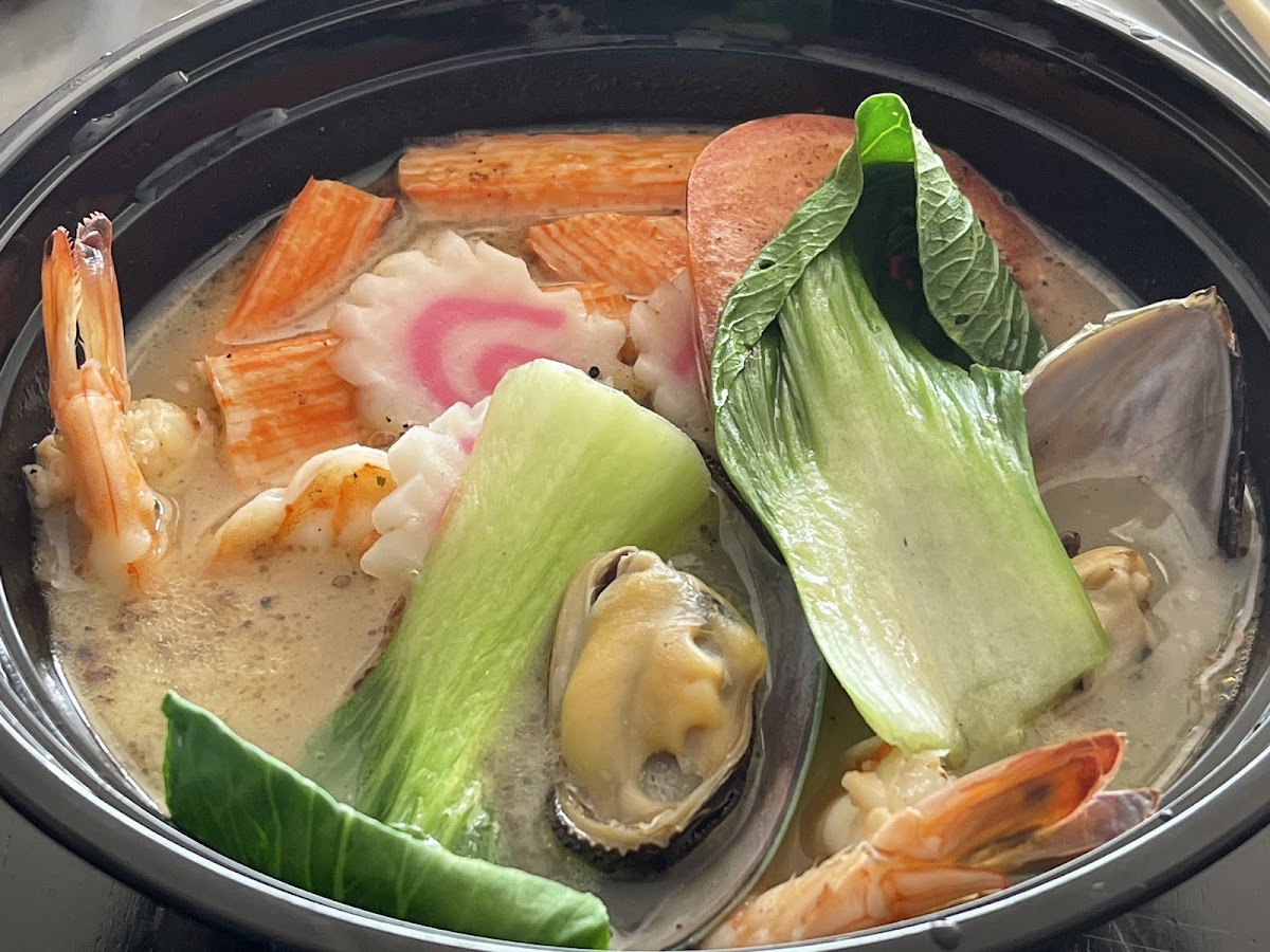 Naru Ramen - Photo 8