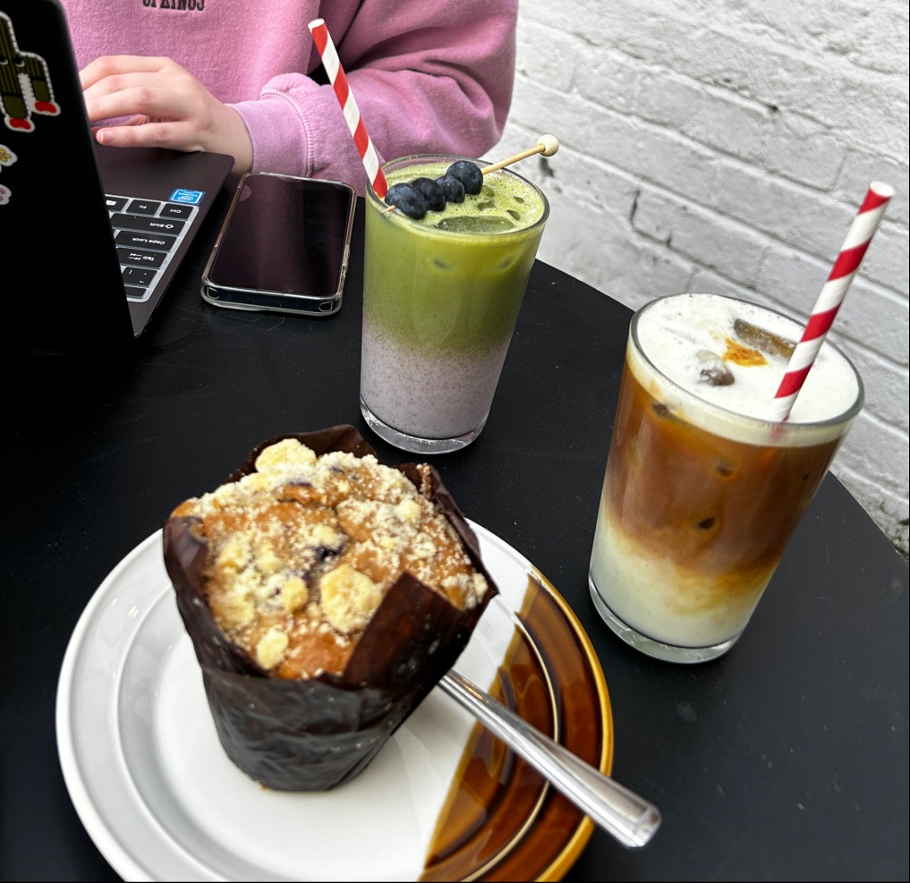 Mow's Coffee - Photo 6
