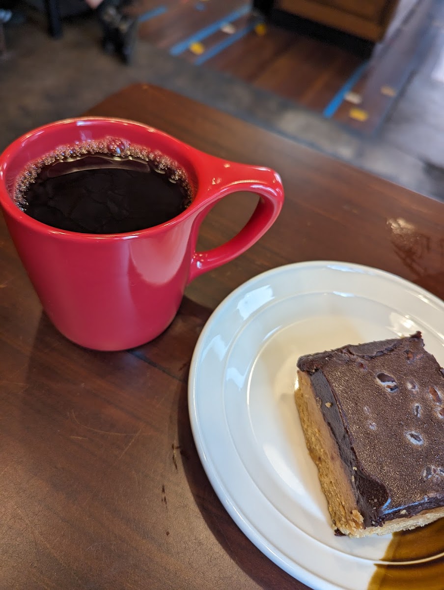 Mow's Coffee - Photo 8