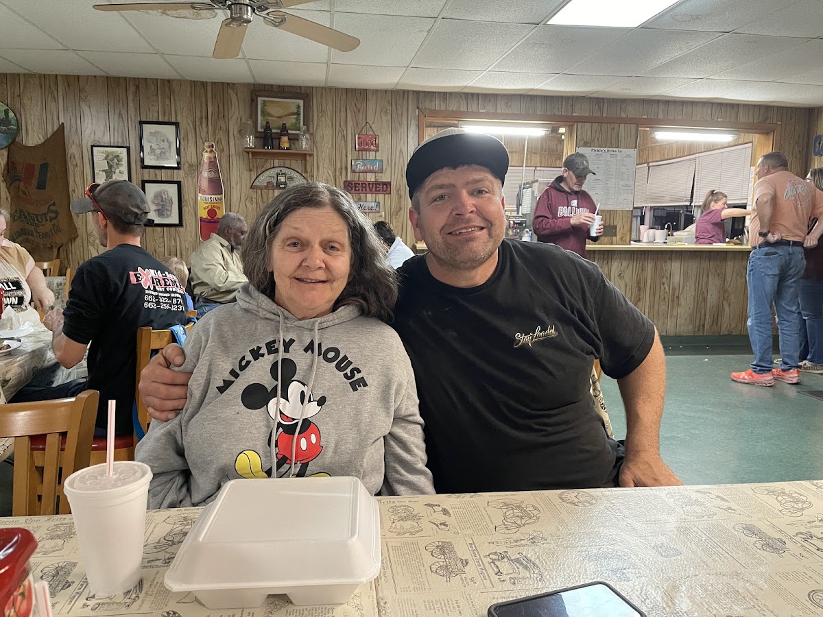 Pickle's Drive-In - Photo 5