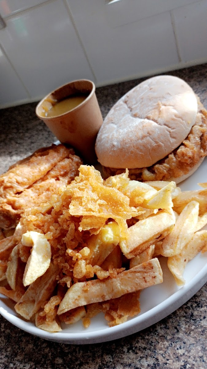 Joe's Plaice Fish and Chips - Photo 4