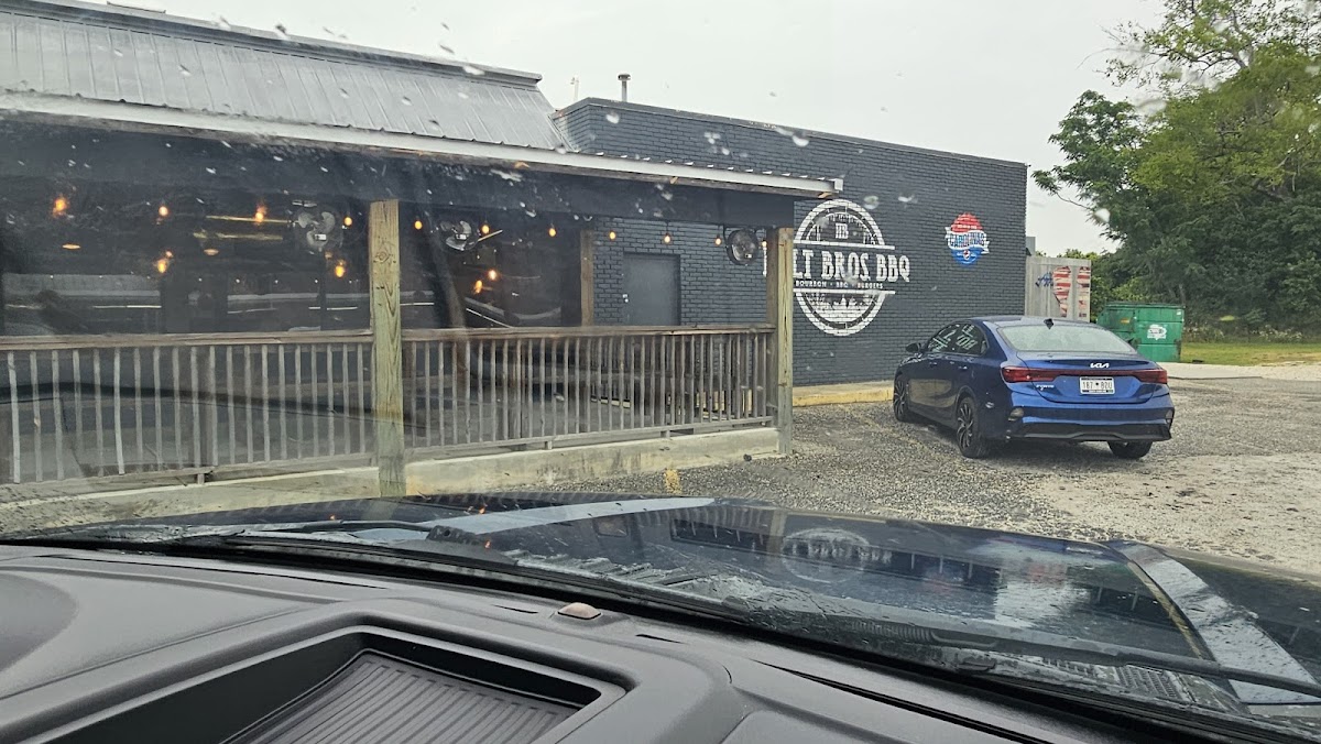 Holt Brothers BBQ - Darlington - Photo 3