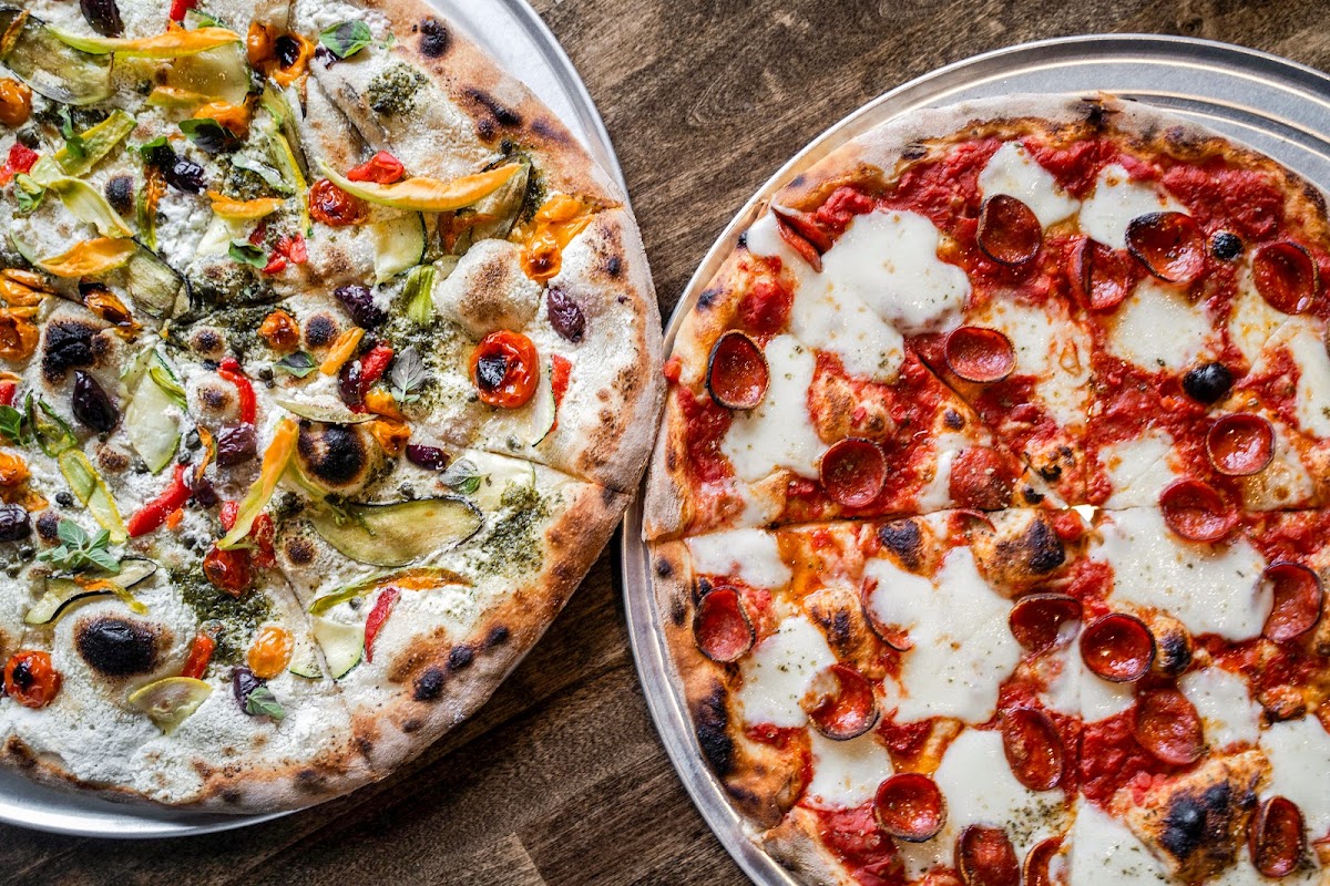 Victoria’s Pizzeria - Photo 1