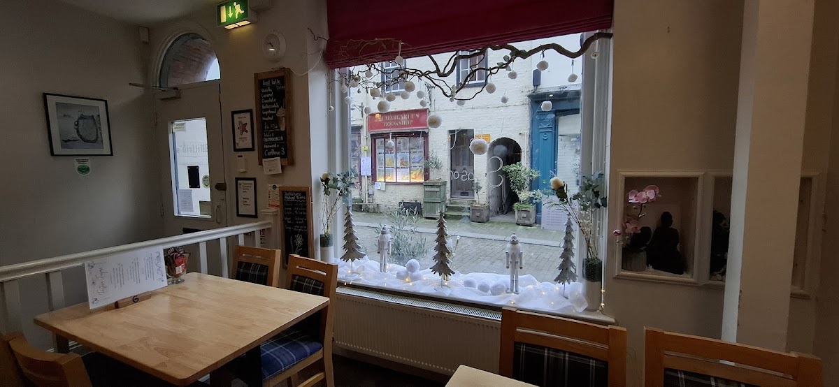 Rayhan's Cafe Wednesbury - Photo 4