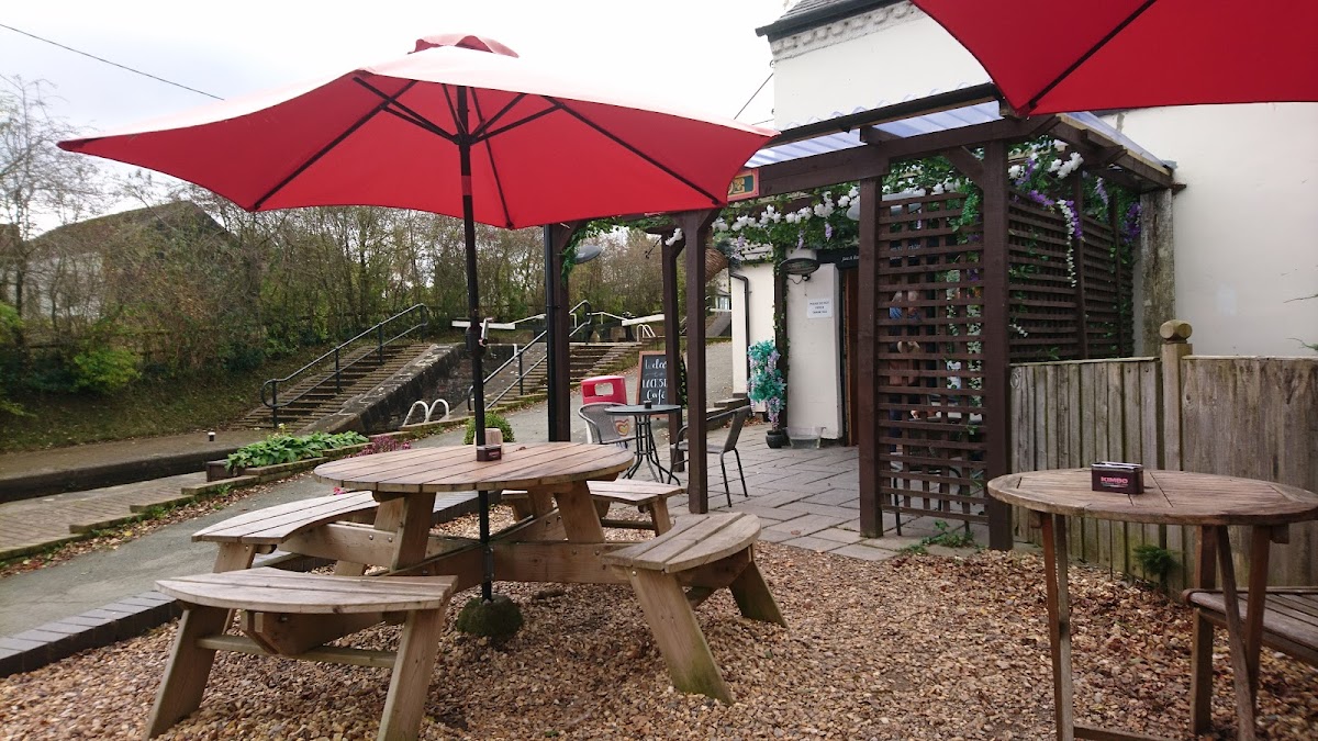 Lockside Cafe - Photo 2