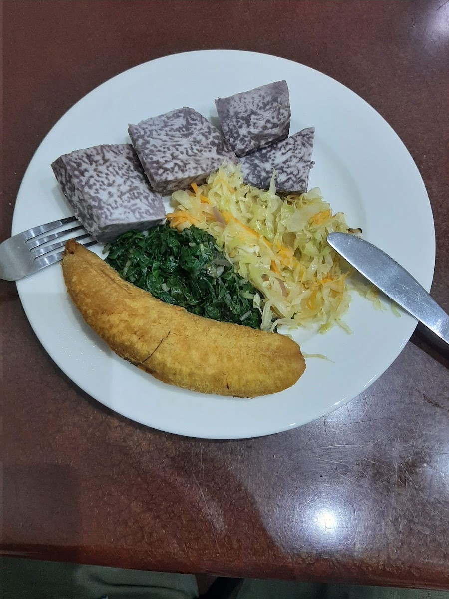G&R Restaurant - Photo 7