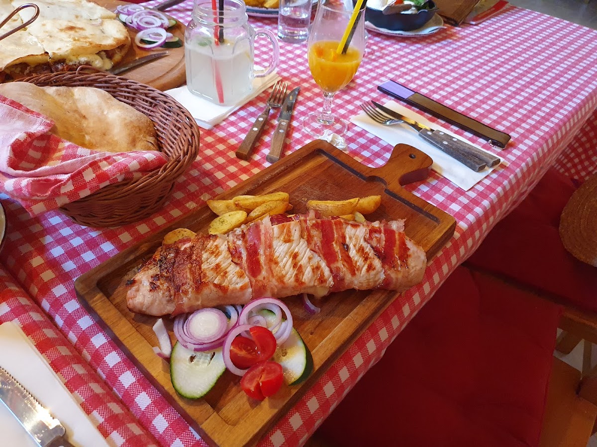 Restoran Krčma kod Tekijanca - Photo 4