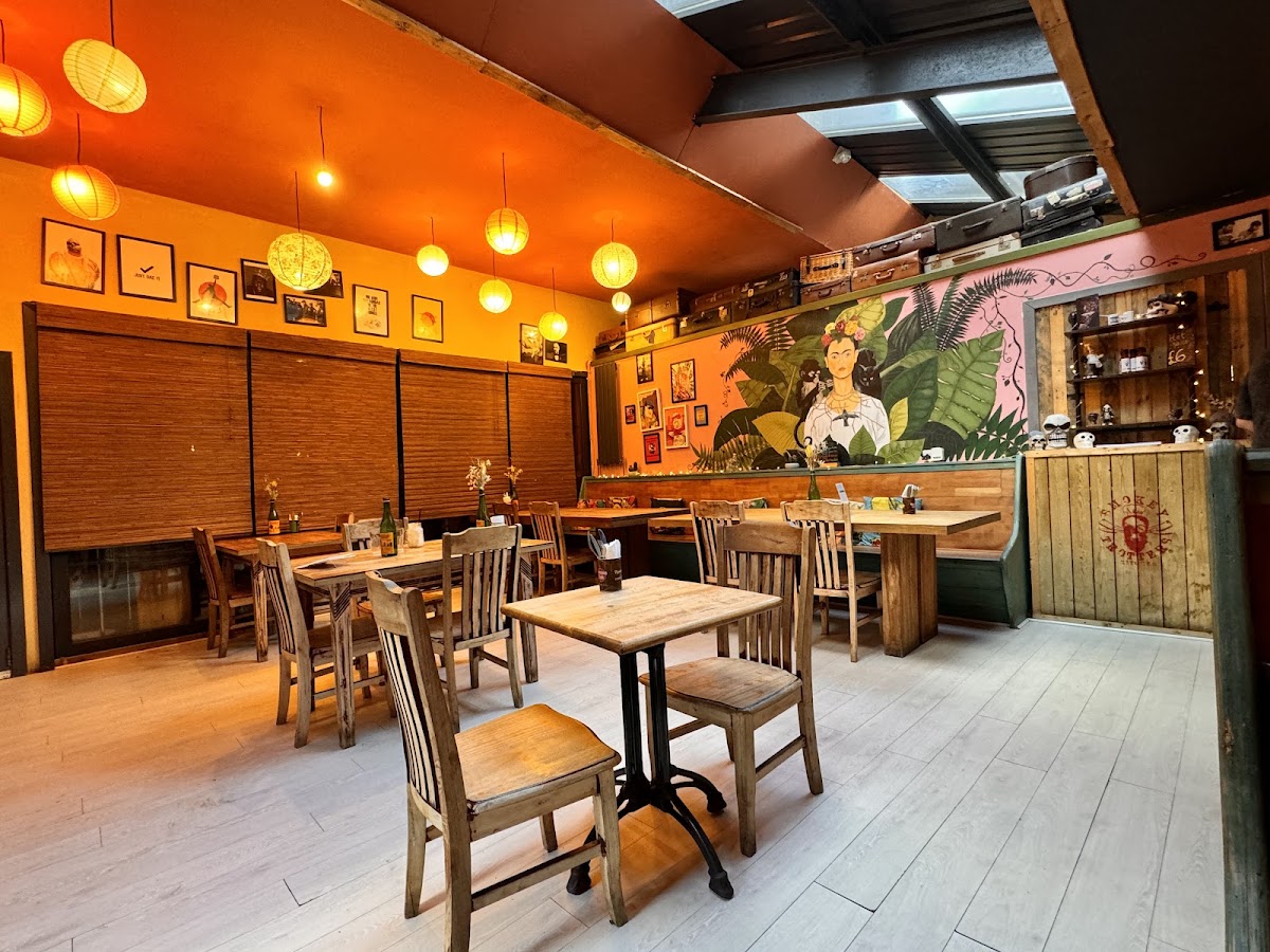Smokey Trotters Kitchen - Photo 2