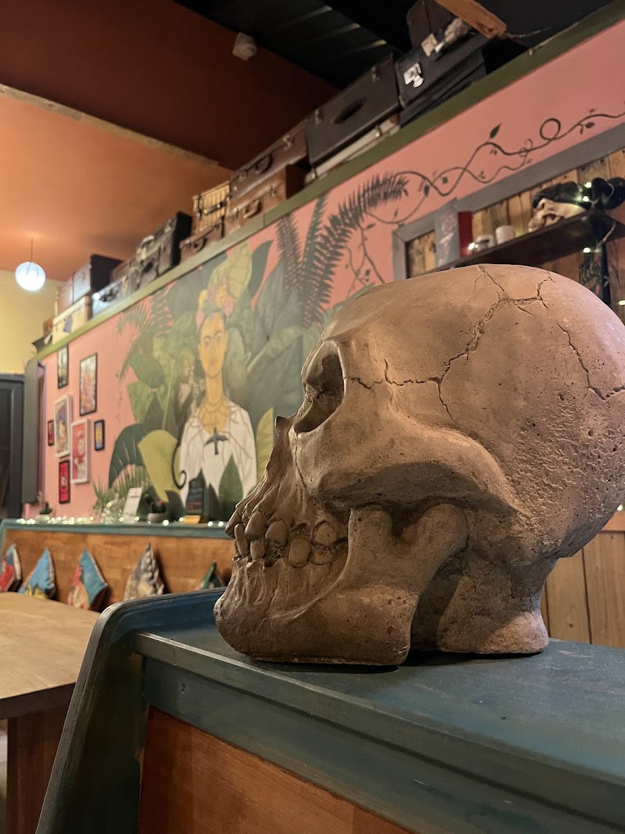 Smokey Trotters Kitchen - Photo 3