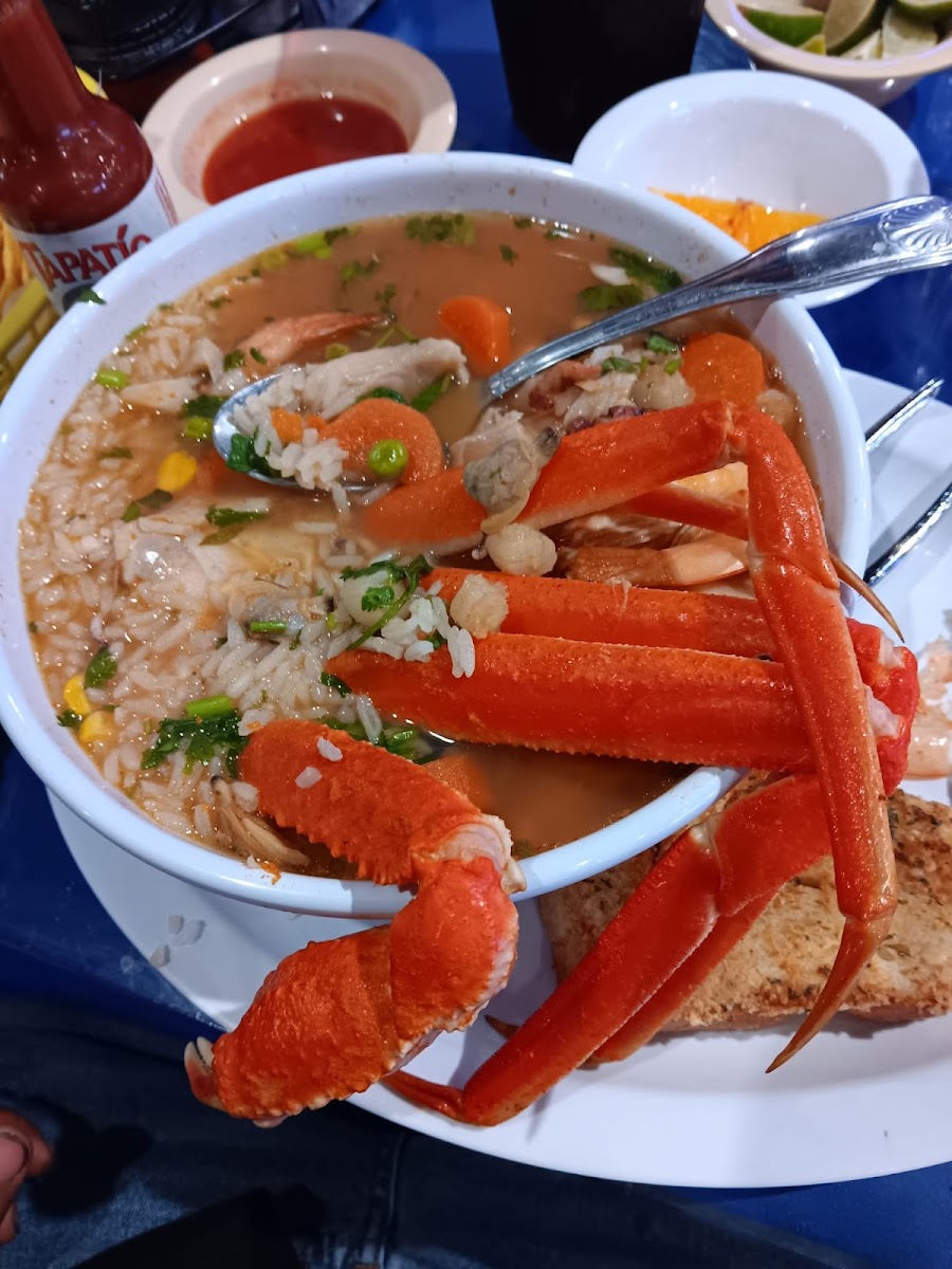 Mariscos La Marea Haltom City - Photo 3