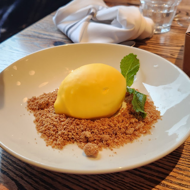 Lemon Cheesecake