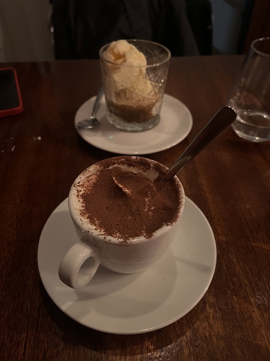 La Taberna Ristorante Italiano - Photo 2