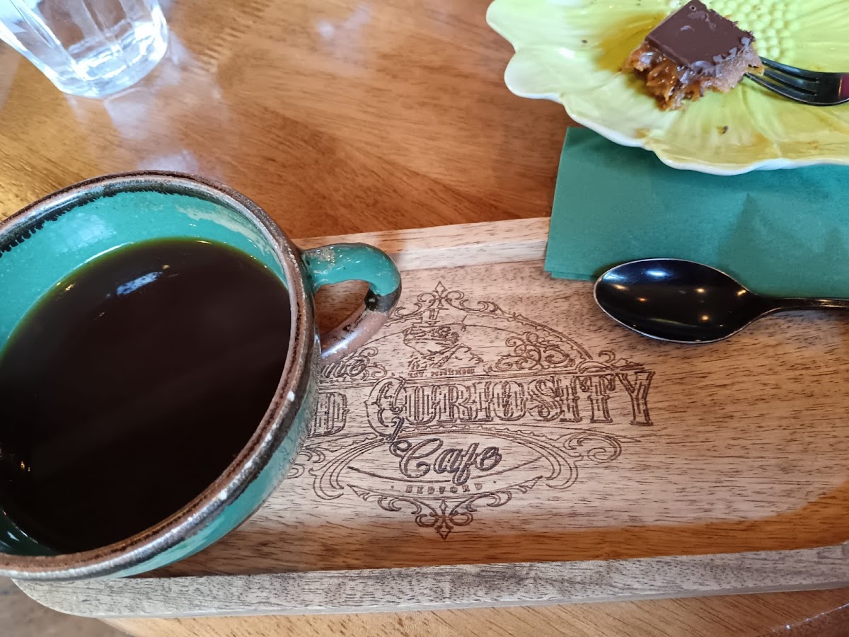 The Old Curiosity Cafe - Photo 5