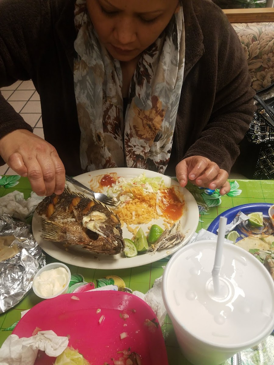 Chona's Restaurant - Schuyler - Photo 3