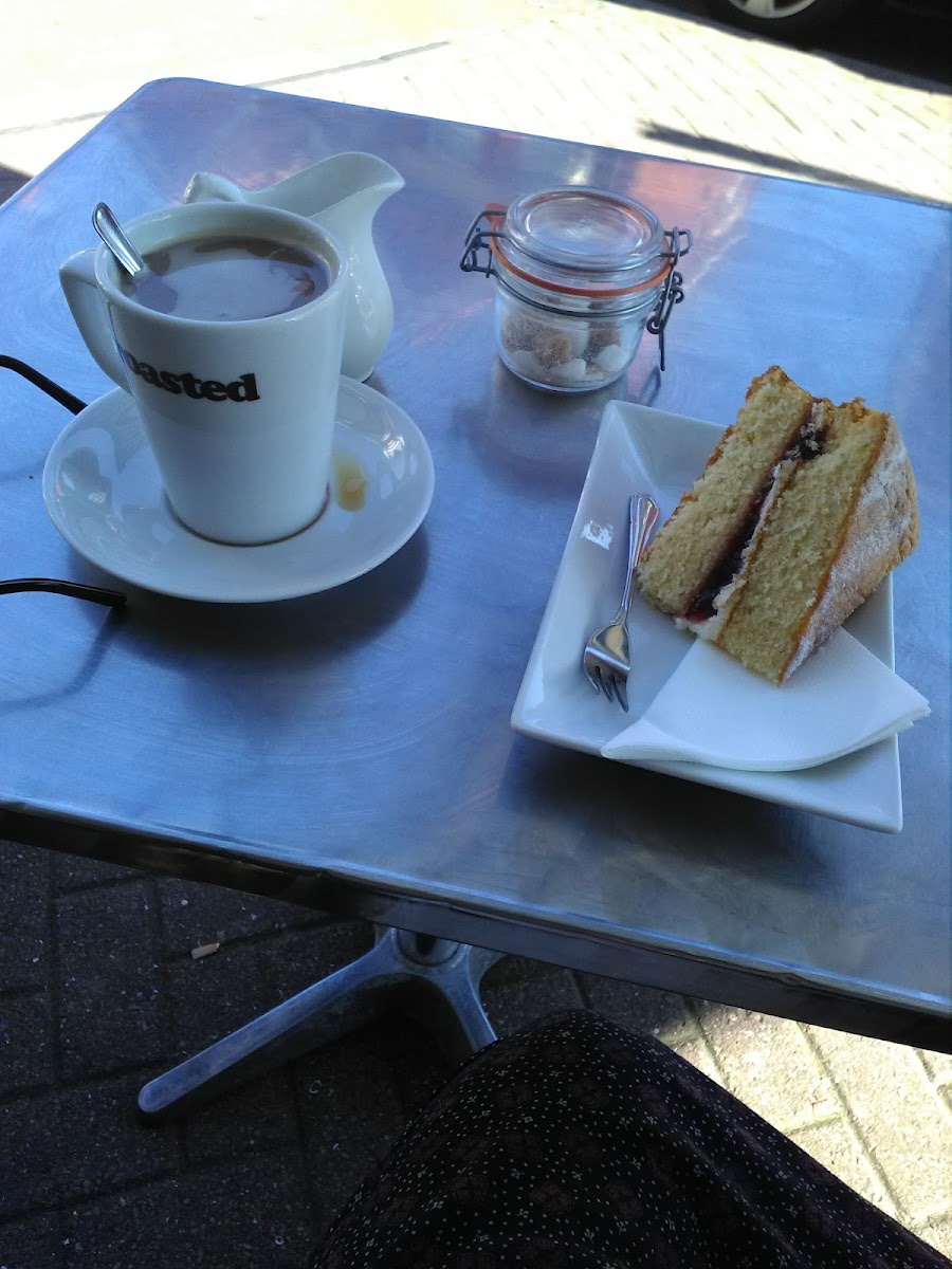 The Snug Cafe - Photo 4