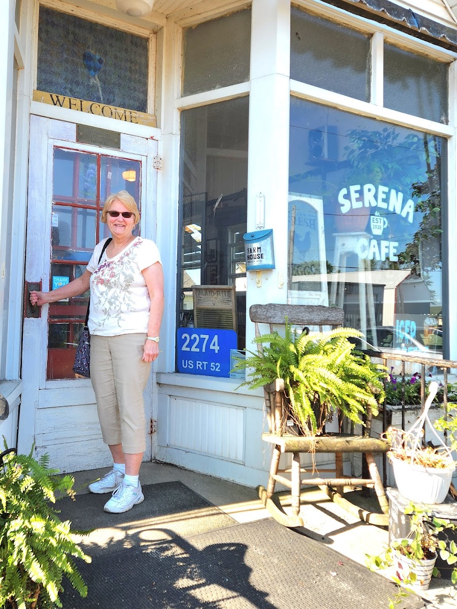 Serena Cafe