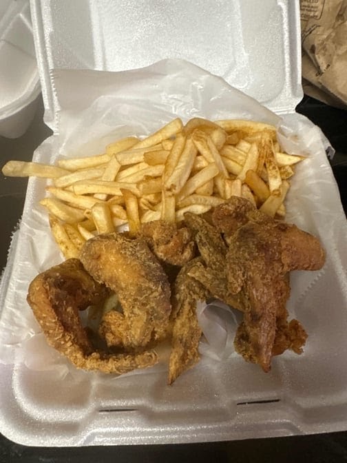 Captain JJ Fish & Chicken - Photo 1