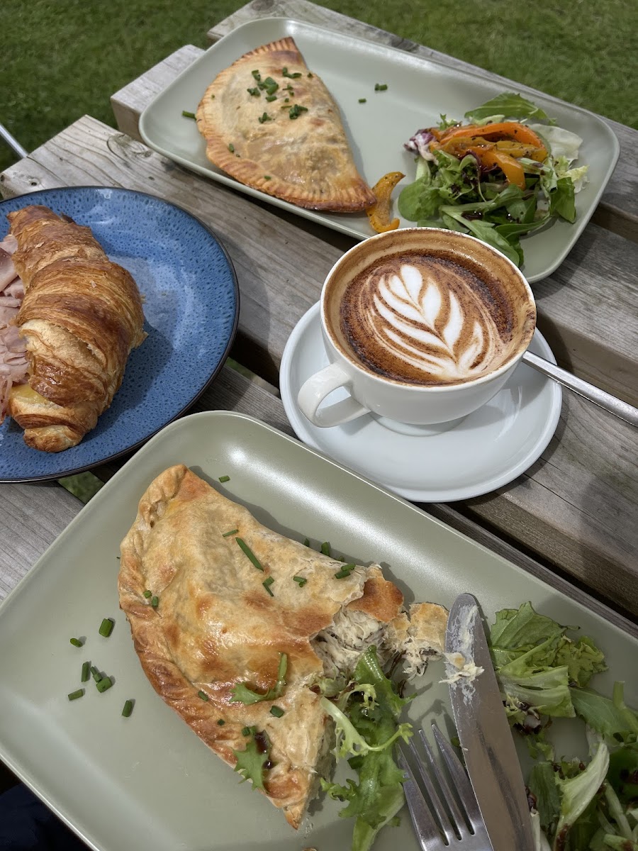 Cafe Amigo - Photo 3
