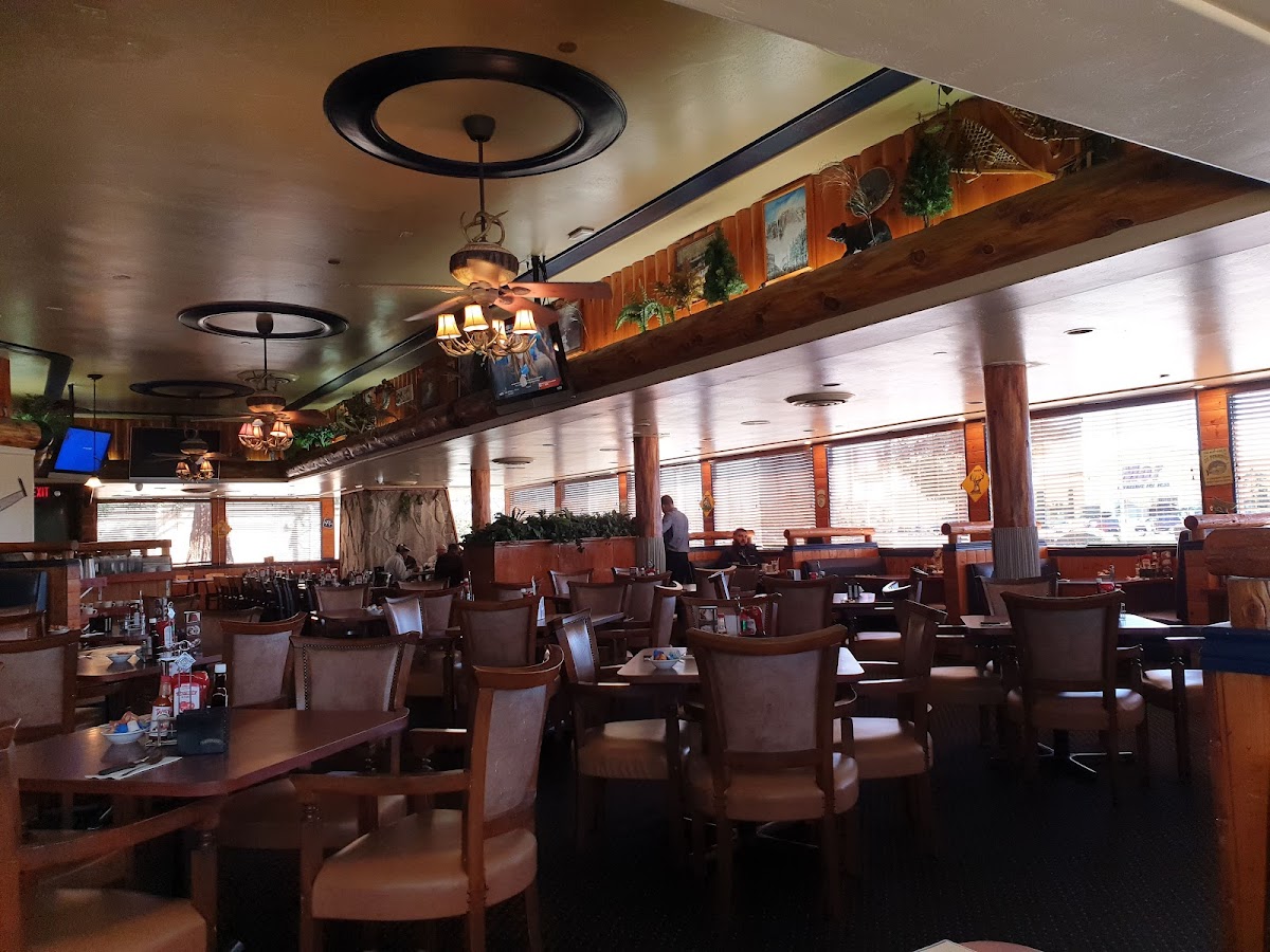 Yosemite Falls Cafe - Blackstone - Photo 2