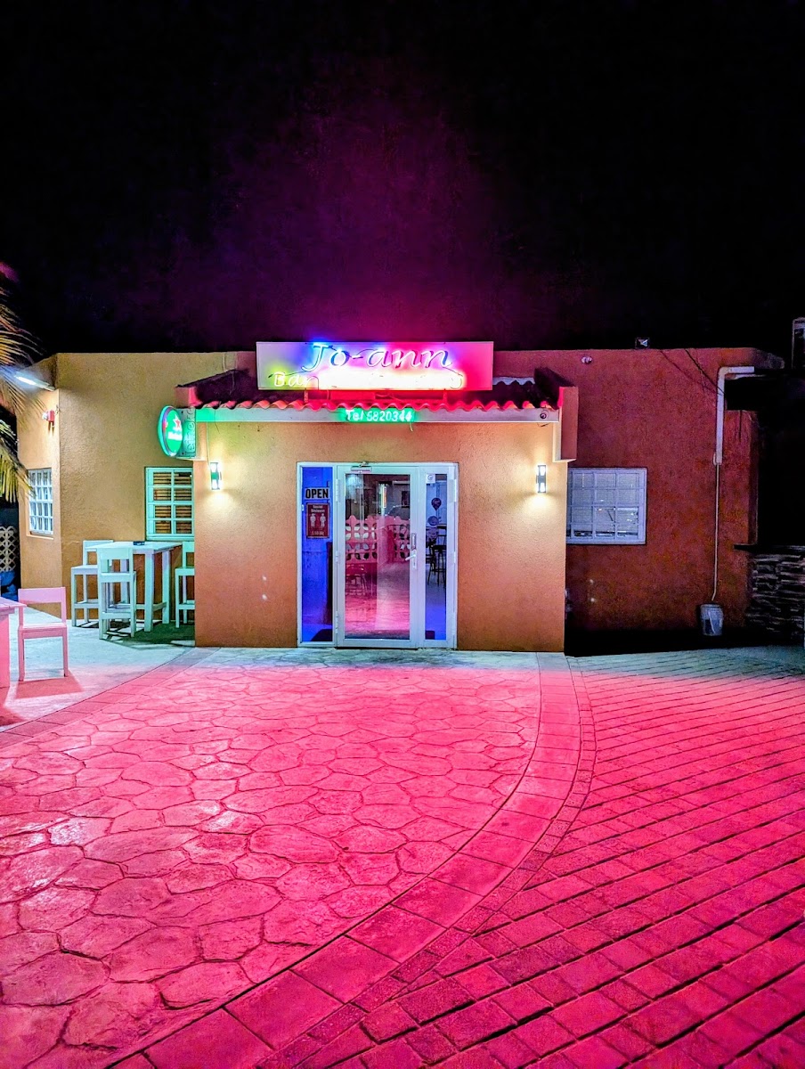 Jo-Ann Bar & Restaurant - Photo 3