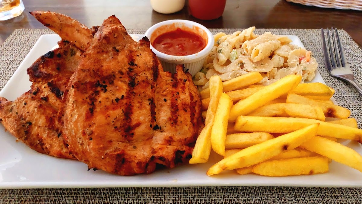 Jo-Ann Bar & Restaurant - Photo 4