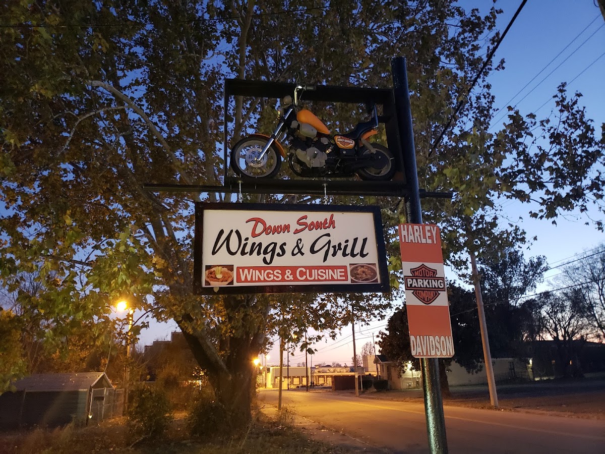 Down South Wings & Grill - Photo 7